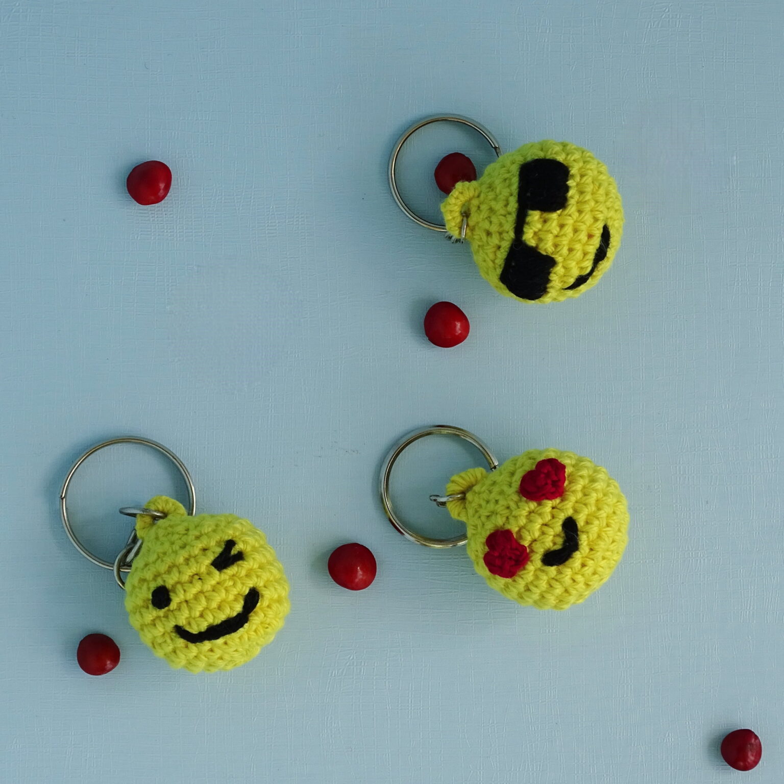 Crochet amigurumi smiley emoji keychain