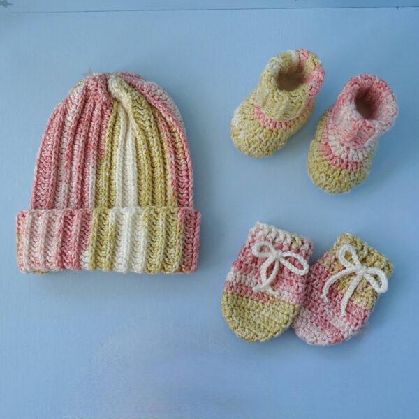 Crochet handmade Baby set of beanie, booties and mittens in pink and beige combo